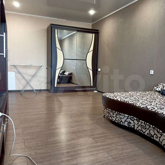 1-к. квартира, 40 м², 1/15 эт.