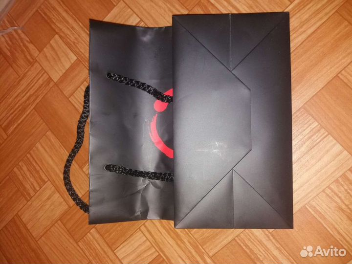 Подарочные пакеты