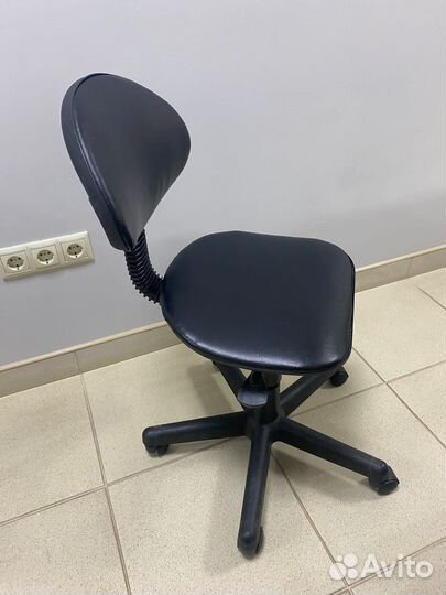 Компьютерное кресло