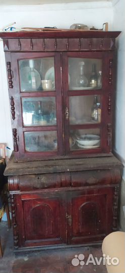 Старинный буфет