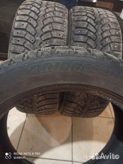 Bridgestone Blizzak Spike-01 215/50 R17 91T