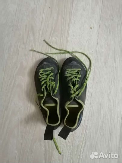 Скальные туфли simond