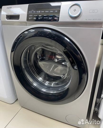 Стиральная машина узкая Haier HW70-BP12969AS (Км78