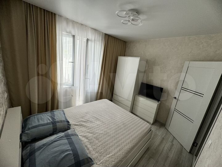 2-к. квартира, 54 м², 1/16 эт.