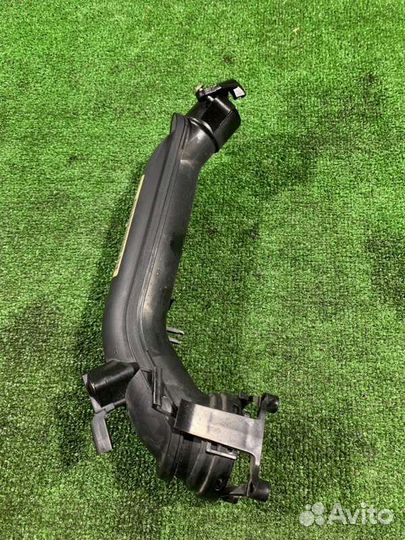 Патрубок интеркулера Volkswagen Golf 6 CBZ 2010