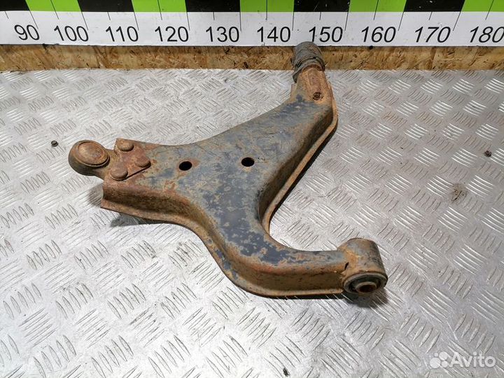 Рычаг передний правый нижний Nissan Terrano /pathf