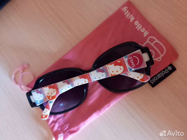 Солнцезащитные очки для девочки