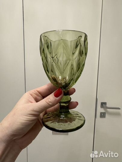 Бокалы из цветного стекла