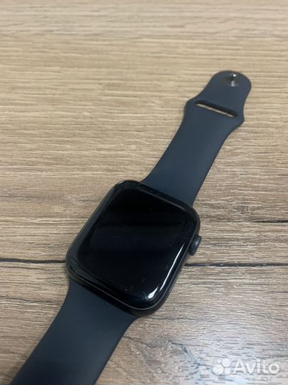 Часы Apple Watch SE 40 mm
