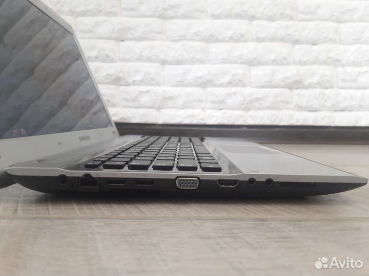 Ноутбук Samsung/ SSD