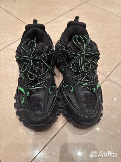 Balenciaga track оригинал