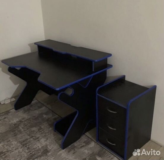 Стол Игровой компьютерный