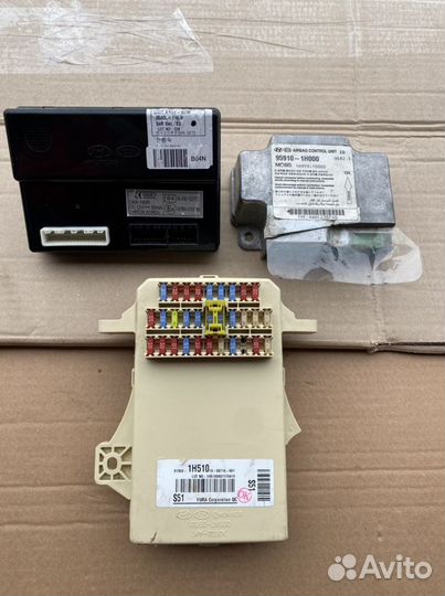 Блок предохранителей Kia Ceed G4FC 1.6 2009