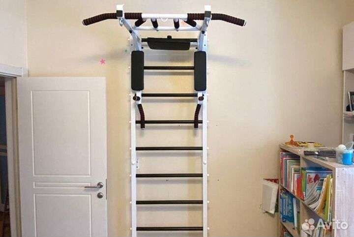 Шведская стенка с турником и брусьями