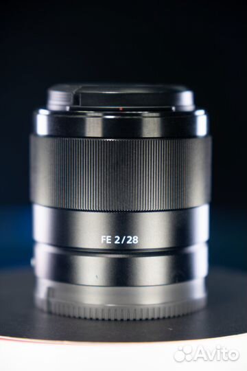 Объектив Sony FE 28mm f/2.0