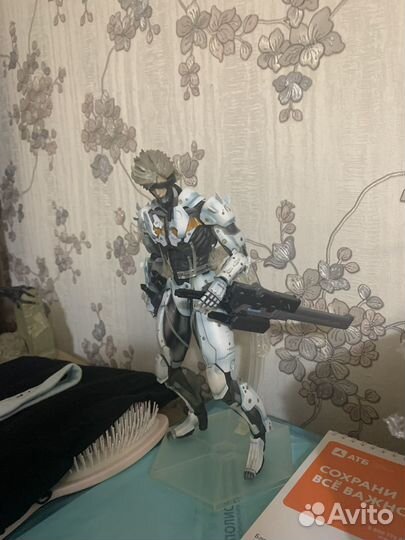 Metal Gear Rising Revengence Play Arts Kai Raiden