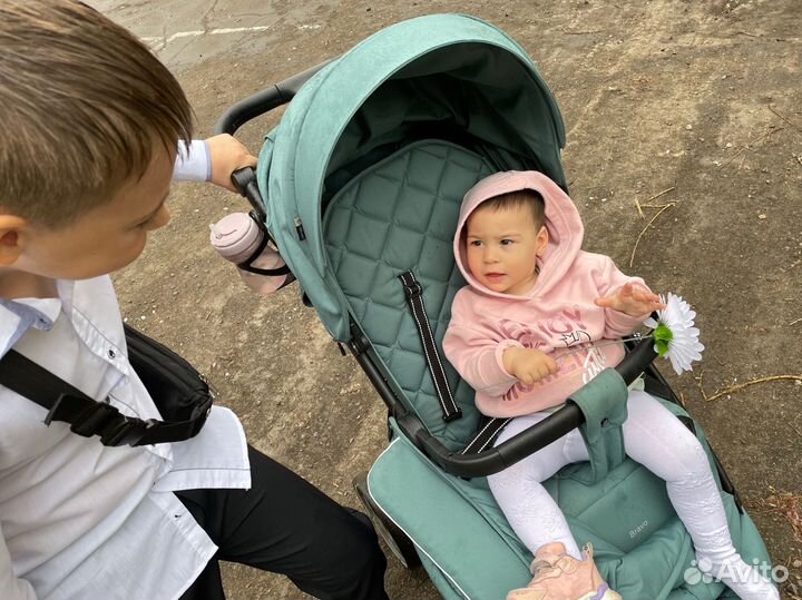 Прогулочная коляска Carrello Bravo