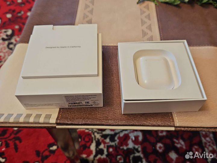 Беспроводные наушники apple airpods