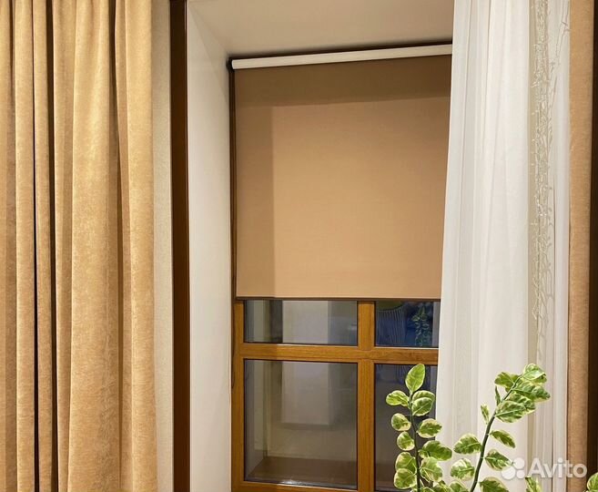 Рулонные шторы на балконные окна