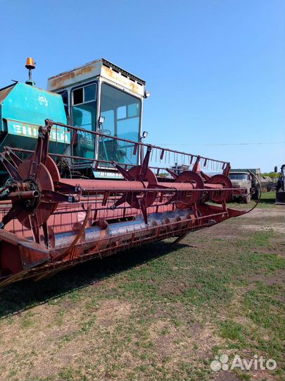 Комбайн Енисей Енисей-1200, 1993