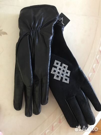 Перчатки женские кожаные новые