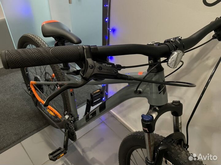 Велосипед gt avalanche 29