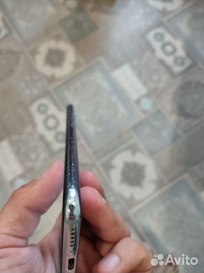 HONOR 10, 4/64 ГБ