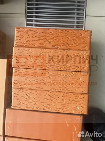 Кирпич облицовочный красный, М150