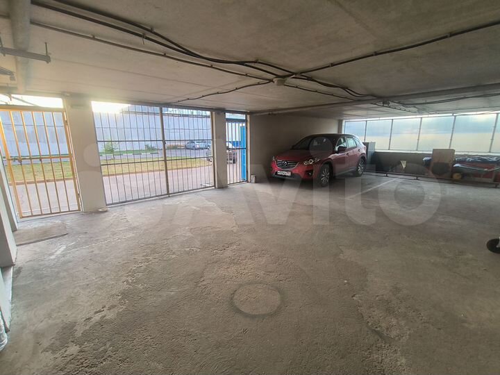 Машиноместо, 18 м²