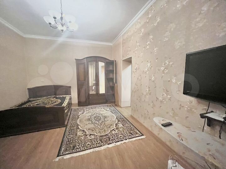 1-к. квартира, 43 м², 1/2 эт.