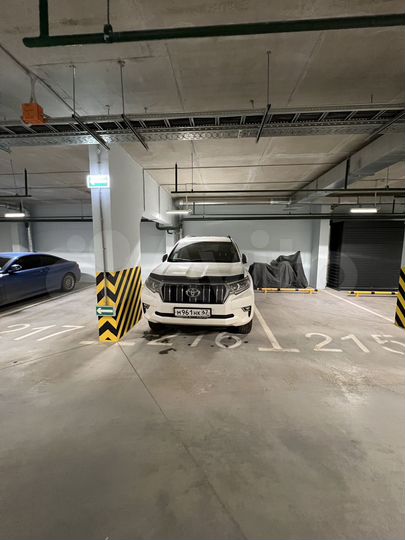 Машиноместо, 15 м²