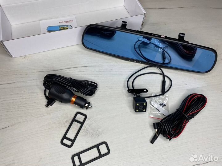 Видеорегистратор зеркало с камерой заднего вида