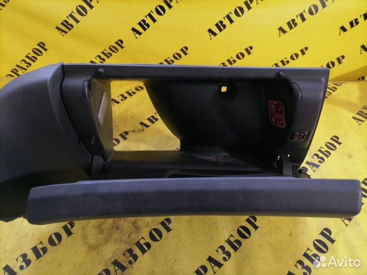 Бардачок Peugeot 3008 2010-2016 1.6 150 Л/С EP6CDT