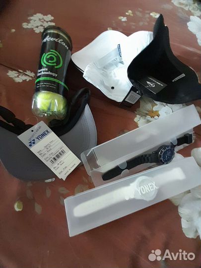Теннисный инвентарь