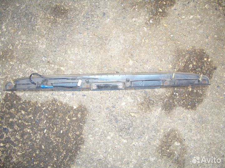 Накладка двери багажника Лексус RX 300 с03-09г