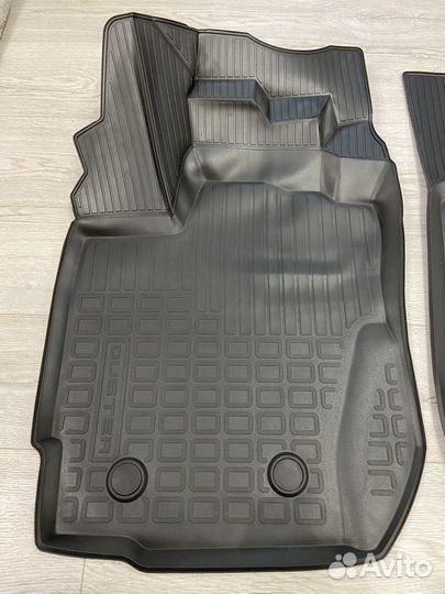 Оригинальные полиуретановые ковры Renault Duster 1