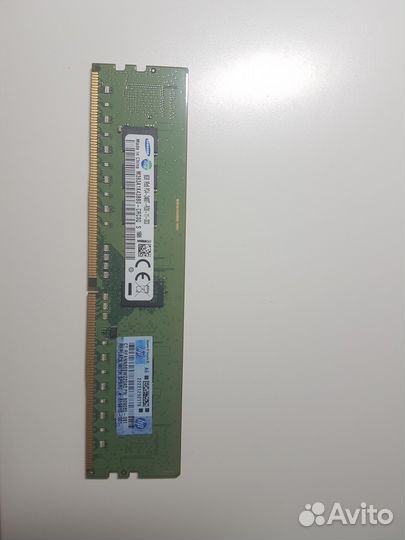 Продам память HP 809080-091 8GB (1X8GB) 2400MHZ