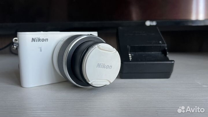 Компактный фотоаппарат nikon 1 j3