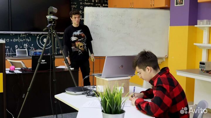 Репетитор по физике и астрономии