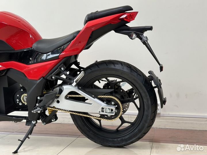 Электромотоцикл BMW RR