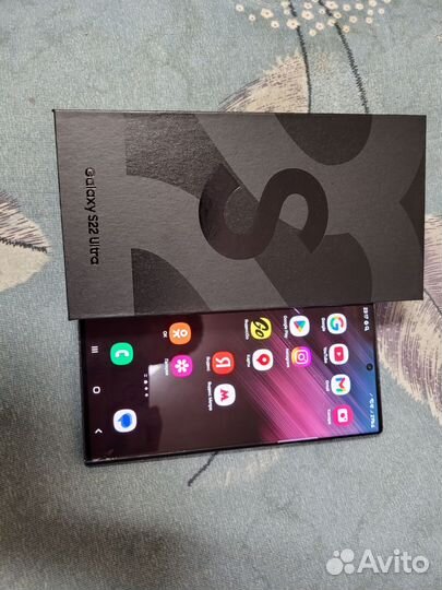 Samsung Galaxy S22 Ultra, 8/128 ГБ