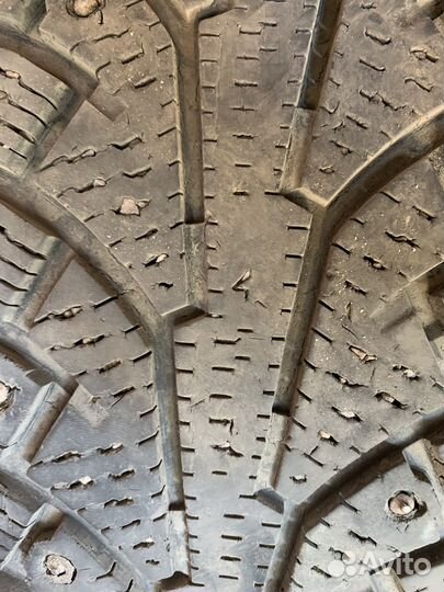 Nokian Tyres Hakkapeliitta 5 235/45 R17