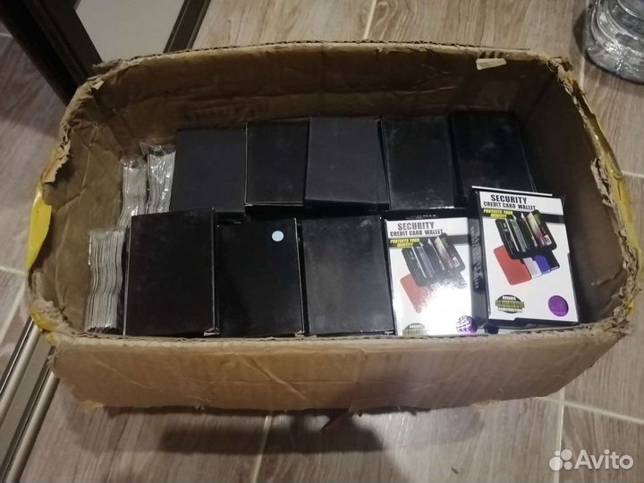 Визитницы, кошелёк для карт