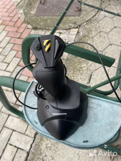 Джойстик Thrustmaster USB Joystick
