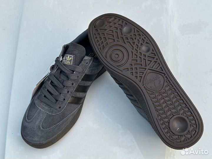 Кроссовки adidas