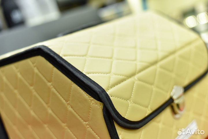 Автомобильный органайзер с замком Diamond