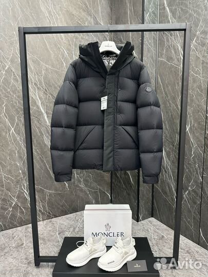 Пуховик moncler