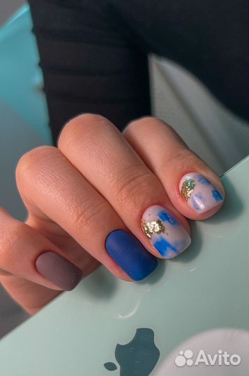 Маникюр и педикюр