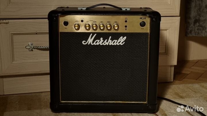 Гитарный комбоусилитель Marshall mg15g