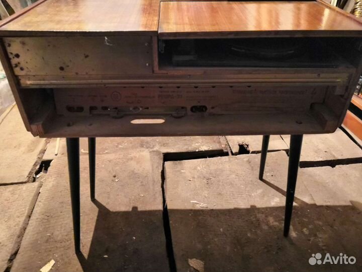 На запчасти Радиола 